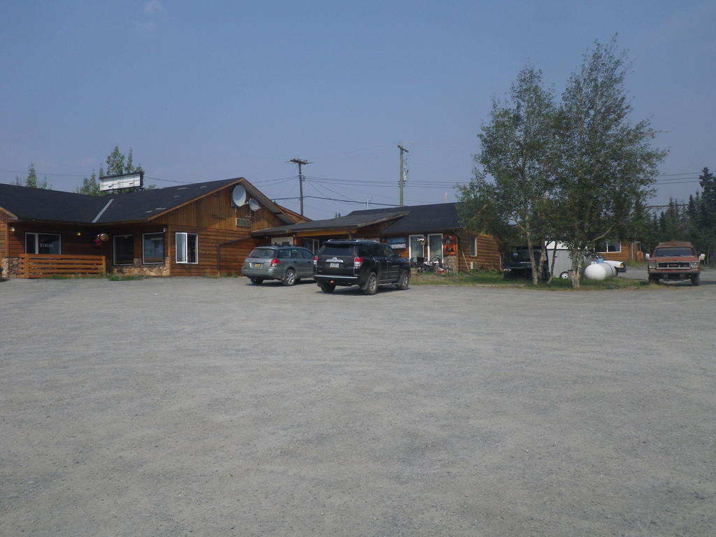 Alcan Motor Inn Haines Junction Buitenkant foto