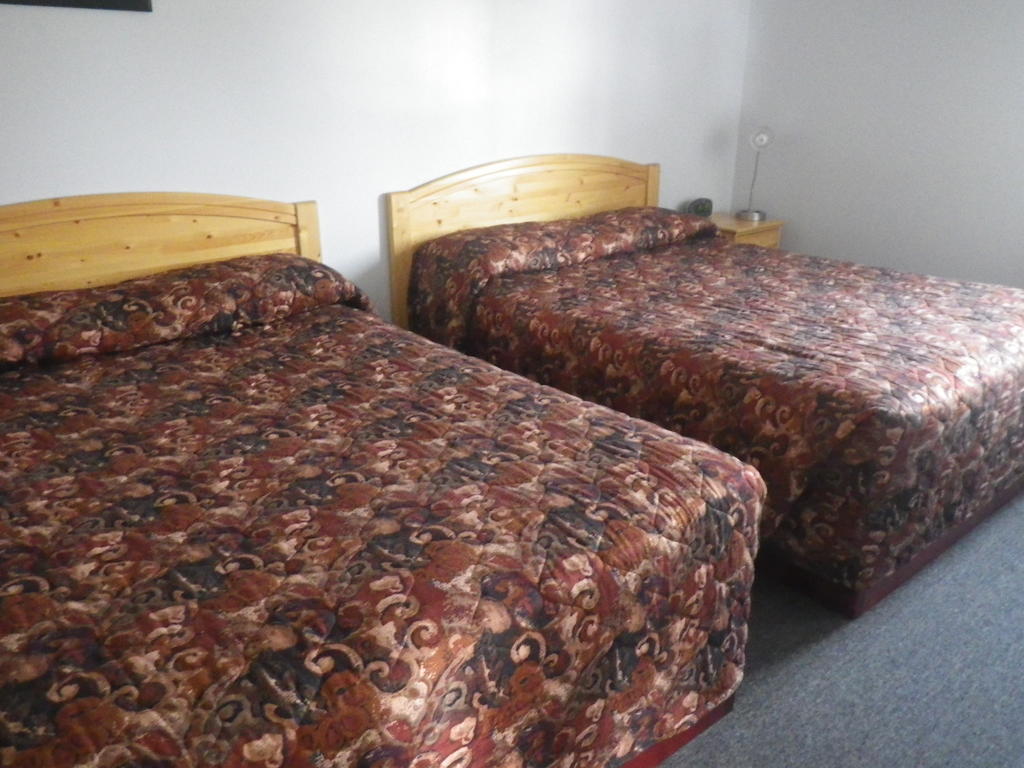 Alcan Motor Inn Haines Junction Kamer foto